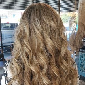 Meet your Posher, Angelina